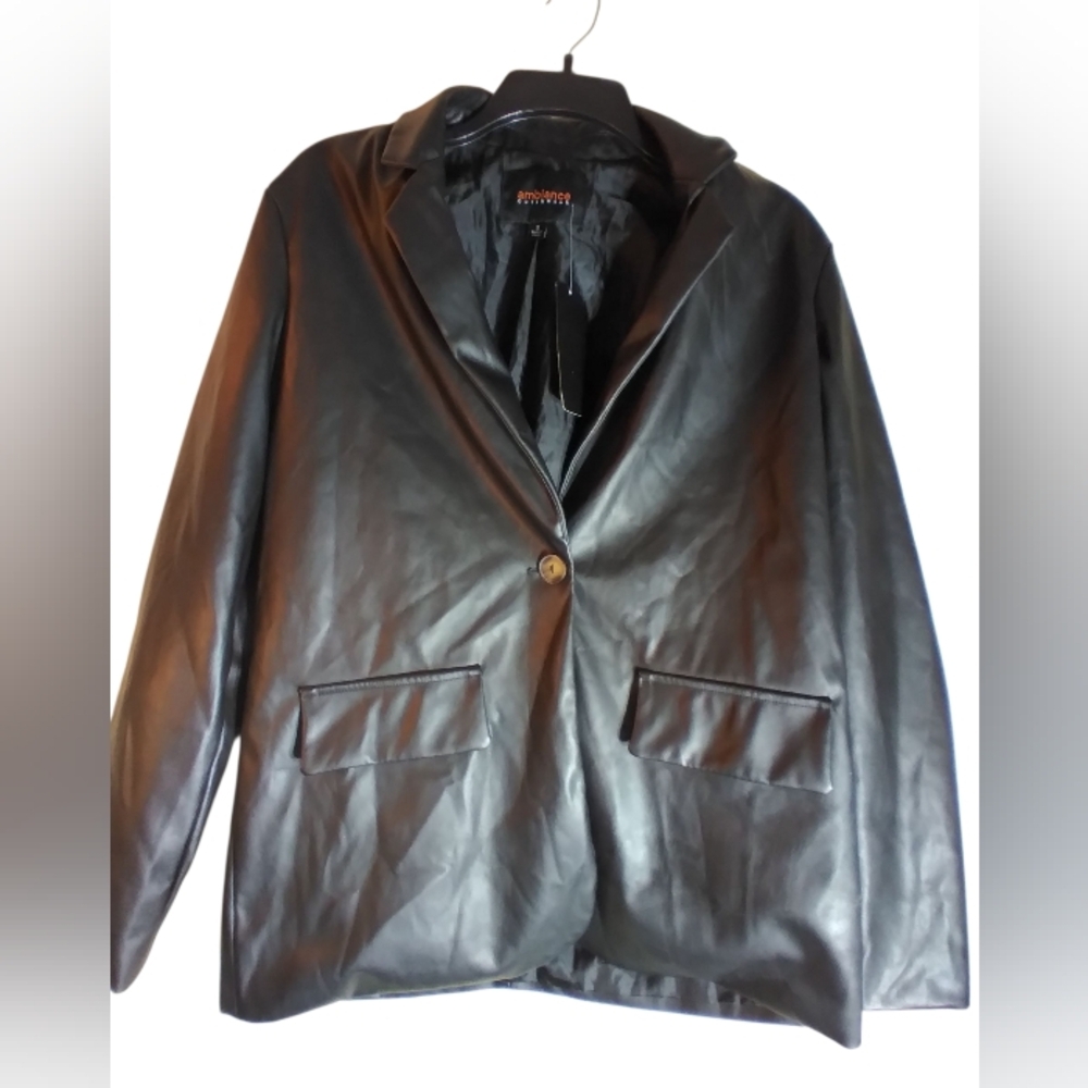 NWT Ambiance Outerwear Faux Leather Blazer Jacket Size Small  Minimalist Fall